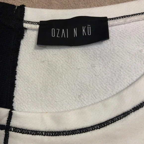 Ozai N Ku Womens Colorblock Graphic Sweatshirt Black White Mixed Media Size L - Picture 2 of 7